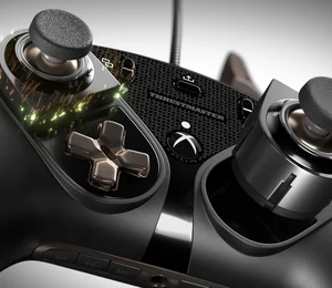 Test de Thrustmaster eSwap X Pro Controller : la Rolls des manettes filaires